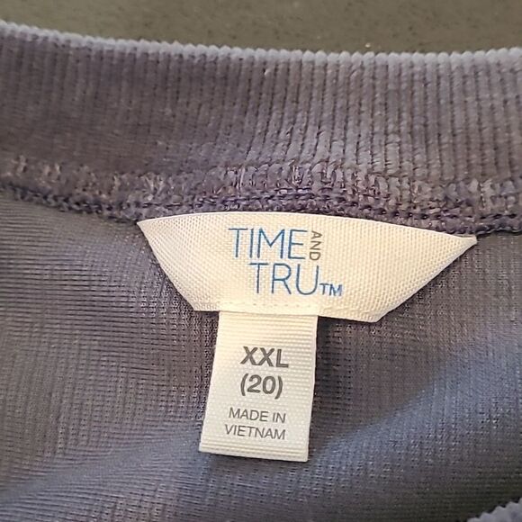 Time and Tru  XXL(20) soft cordurory sweatshirt - Picture 7 of 8